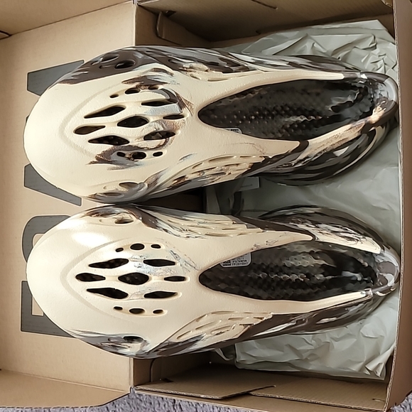 Foam Runner - Picture 4 of 6